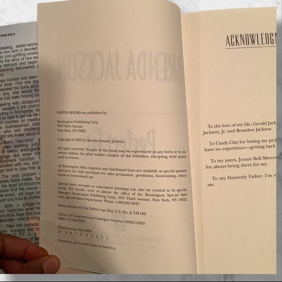 Perfect Fit By Brenda Jackson 2003 Novel - Picture 4 of 13